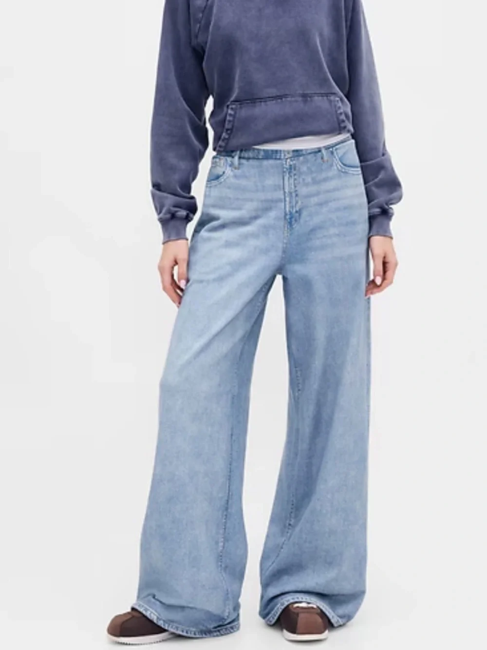 π GAP Light Blue Wide-Leg Jean Sweatpants - Picture 1 of 10
